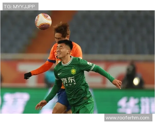 恒大与鲁能中超对决精彩纷呈球迷期待巅峰对决的精彩瞬间 恒大与鲁能中超对决精彩纷呈球迷期待巅峰对决的精彩瞬间