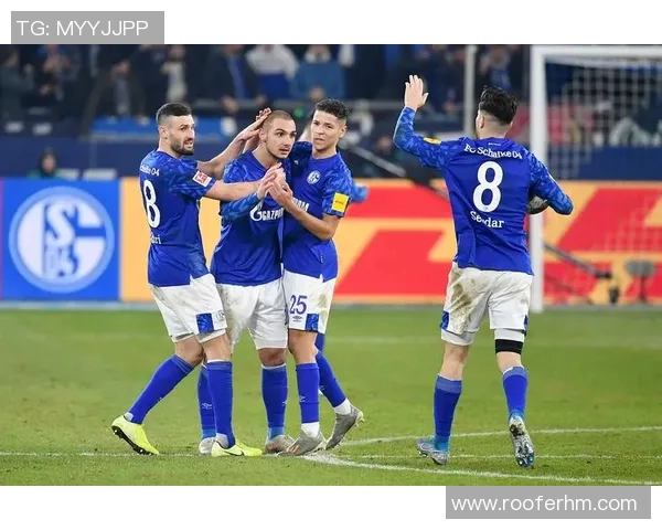 沙尔克04主场迎战弗赖堡期待精彩对决与球队新战术的碰撞